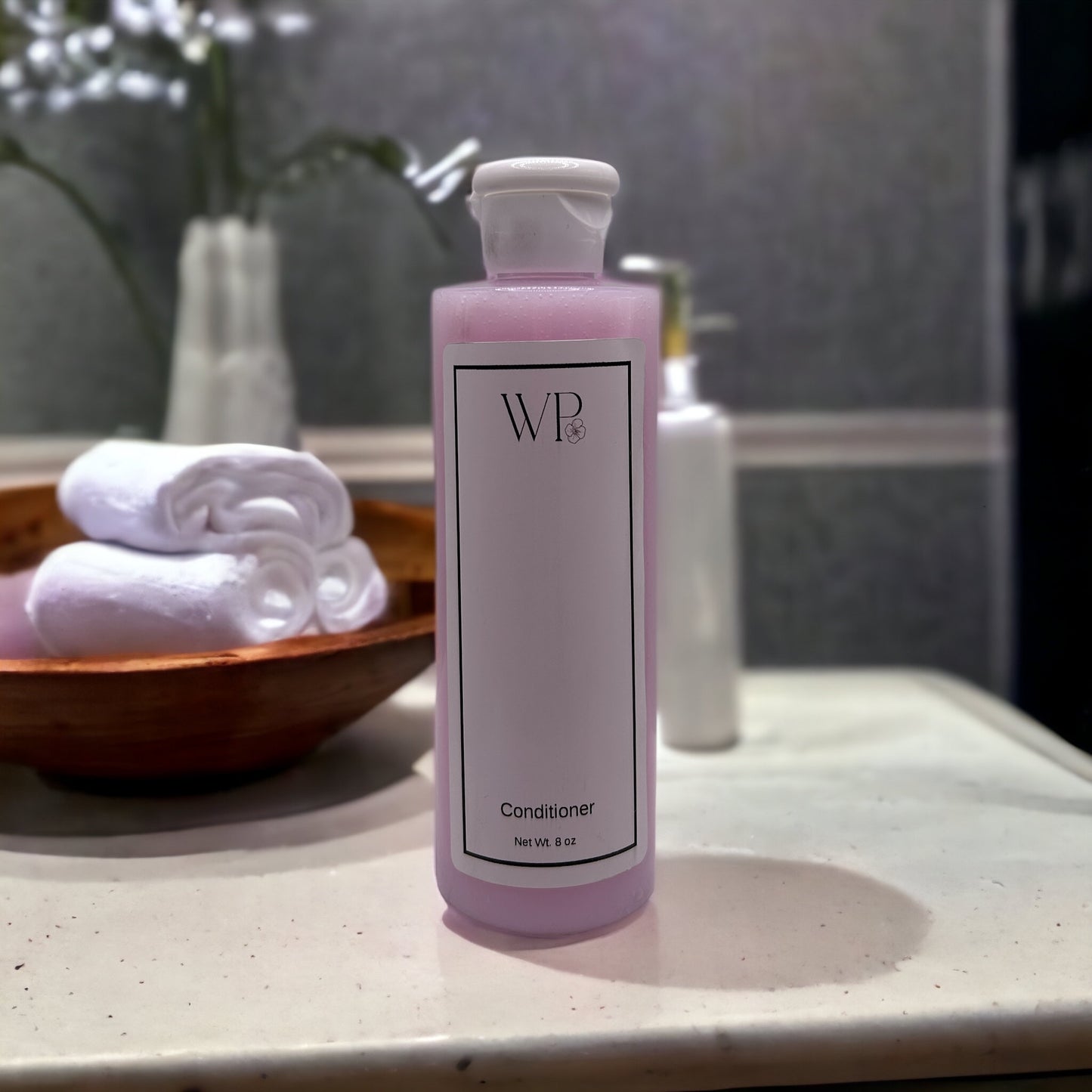 Shampoo/Conditioner-Strawberries & Cream Moisturizing Shampoo 8oz